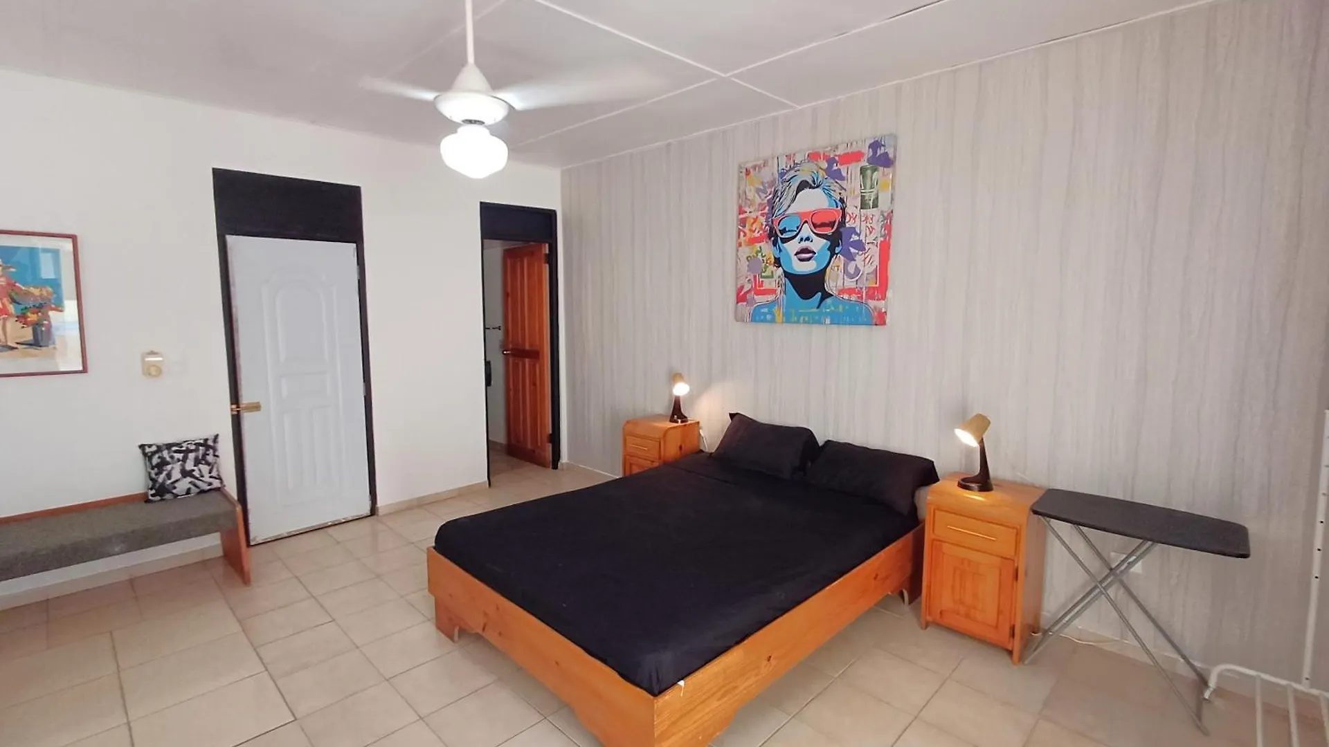 Linkzup Europa Condos El Batey Hotel apartamentowy